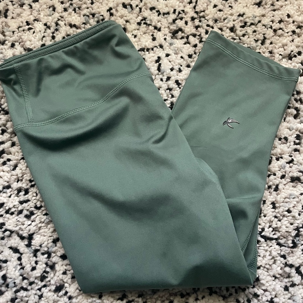 Glyder Capri low rise leggings